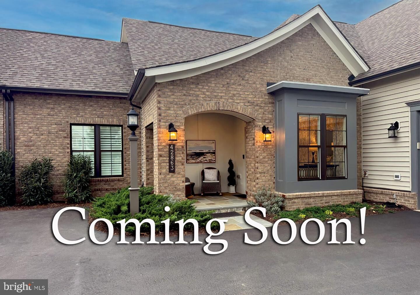 Property Photo:  42863 Beaver Crossing Square  VA 20148 