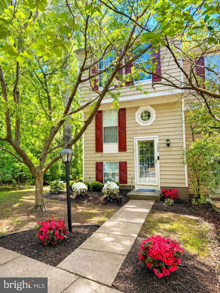 Property Photo:  1598 Woodcrest Drive  VA 20194 