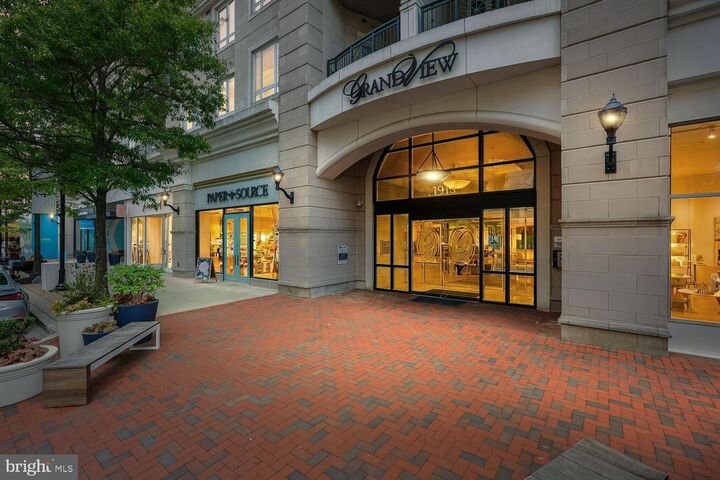 Property Photo:  1915 Towne Centre Boulevard 1105  MD 21401 