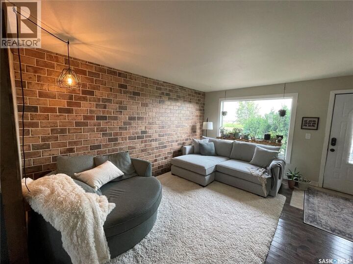 Property Photo:  108 Front Street N  SK S0G 3W0 