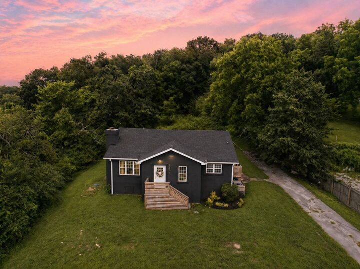 Property Photo:  1211 Springview Dr  TN 37421 
