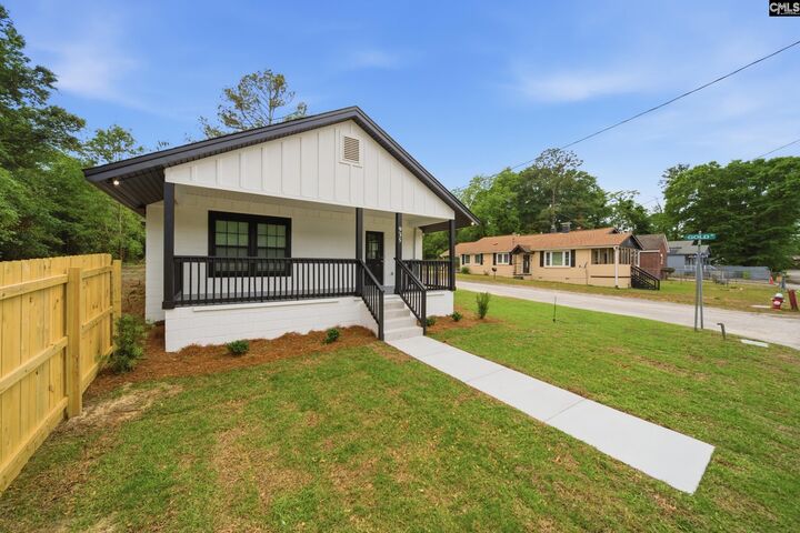 Property Photo:  935 Eastman  SC 29203 