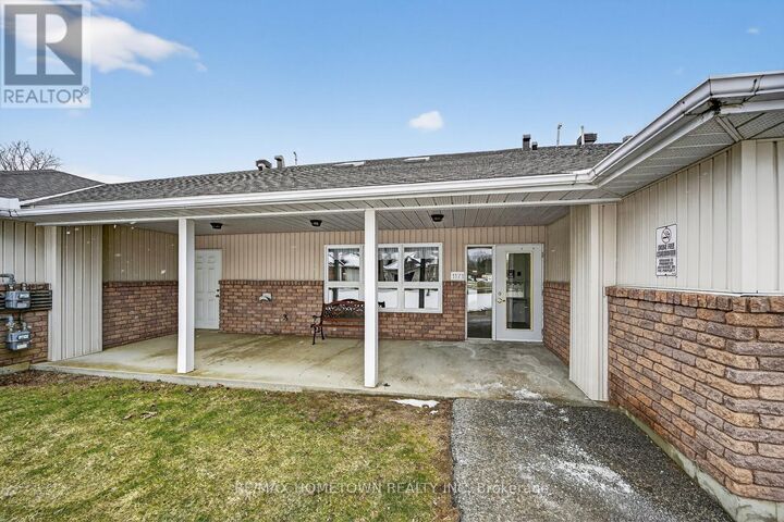 Property Photo: 1171 Millwood Avenue 5 ON K6V 7L5
