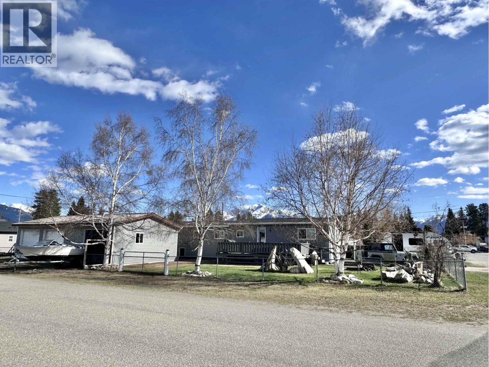 Property Photo: 41 Cedar Street BC V0E 2Z0