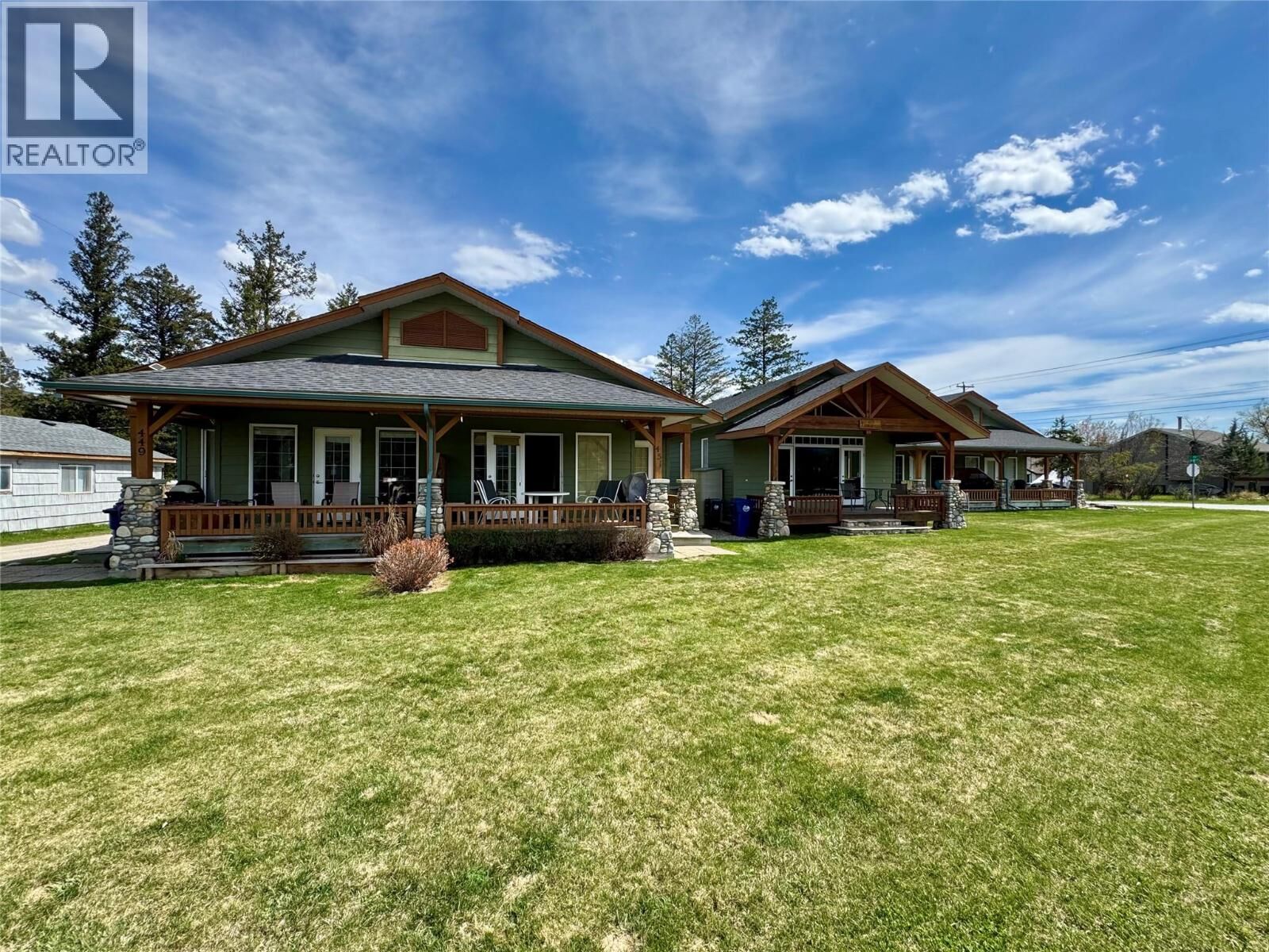 Property Photo: 451 13th Avenue BC V0A 1K4