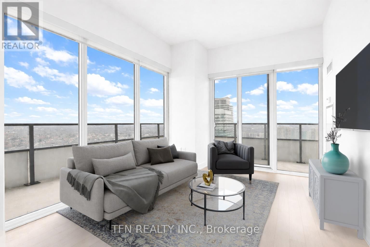 Property Photo:  20 Shore Breeze Drive 4703  ON M8V 0C7 