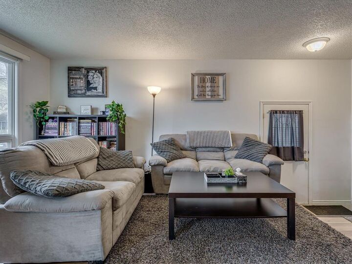 Property Photo:  103 Lloyd Street  MB R2H 1Y7 