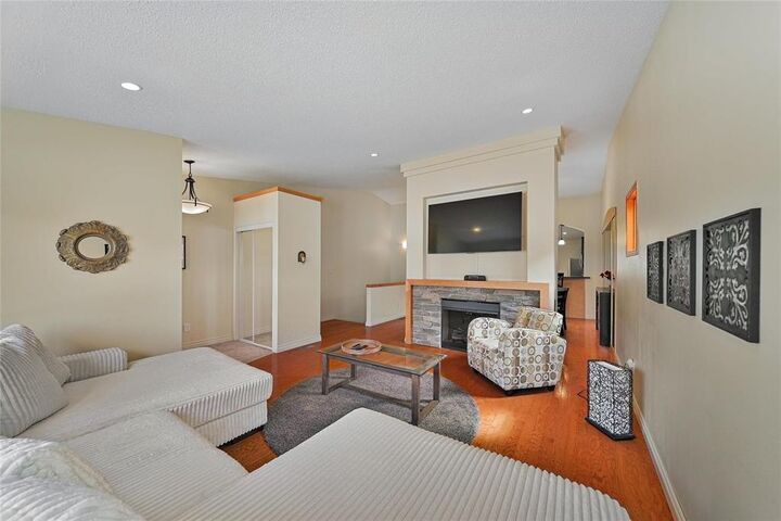 Property Photo:  74 Red Moon Road  MB R3X 0C3 