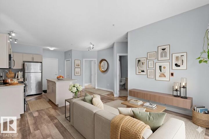 Property Photo: 10611 117 Street NW 307 AB T5H 0G6