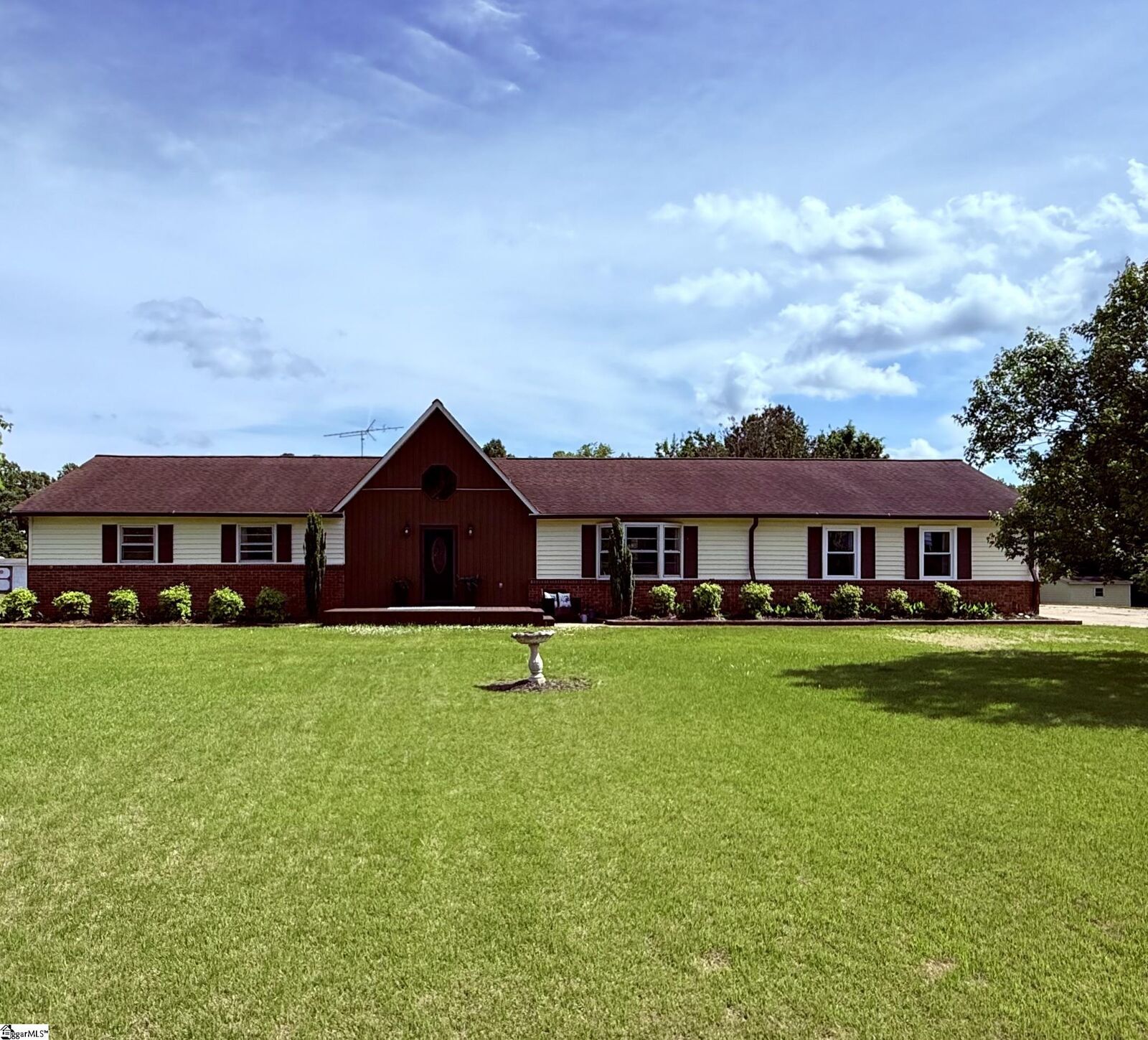 Property Photo:  127 Tanglewood Drive  SC 29379 