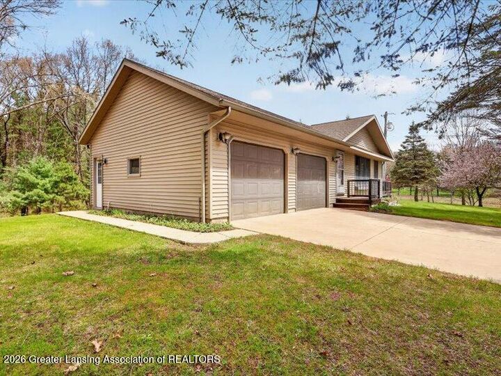 Property Photo: 1160 N State Road MI 48809