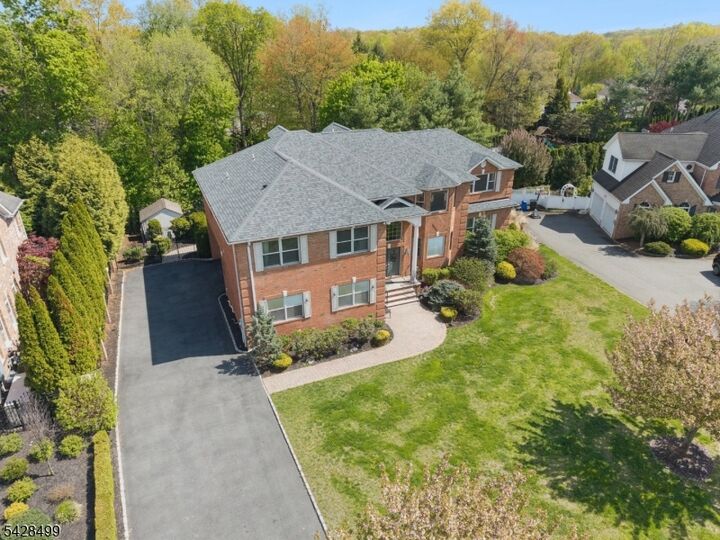 Property Photo:  5 Francesca Ct  NJ 07936 