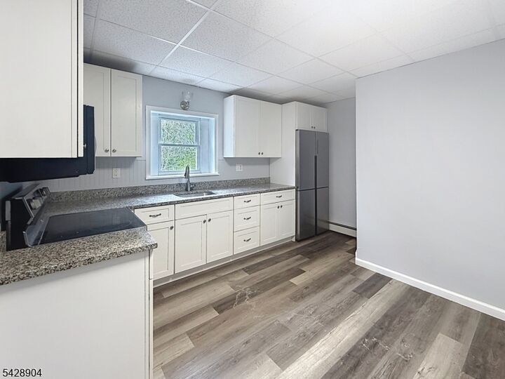 Property Photo: 174 Main St 2R NJ 07416