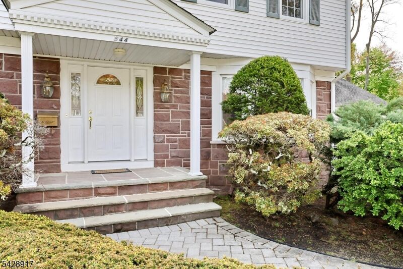 Property Photo:  544 Hague Ct  NJ 07649 