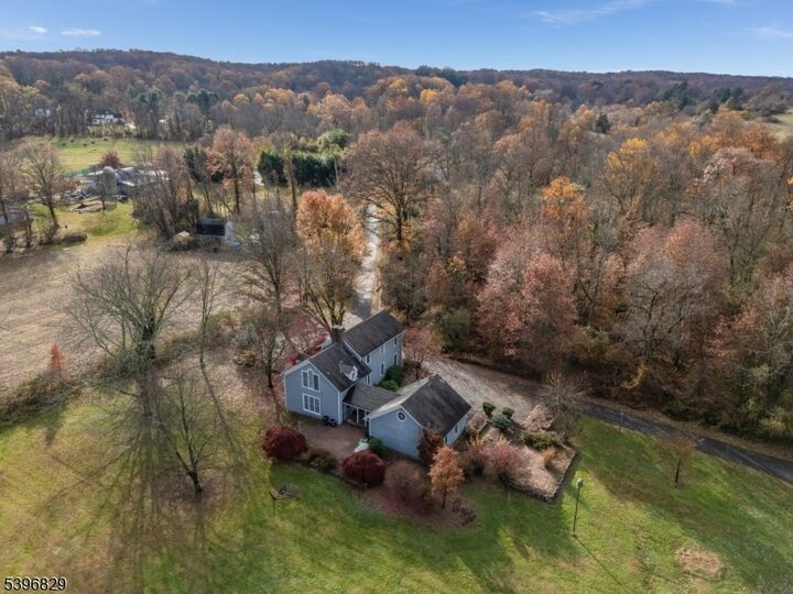 Property Photo:  140 Driftway East  NJ 08827 