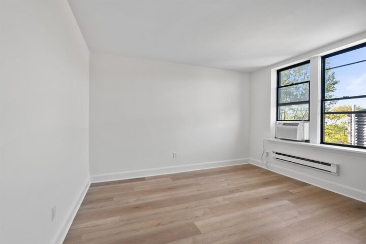 Property Photo:  164 Ogden Ave 405  NJ 07307 