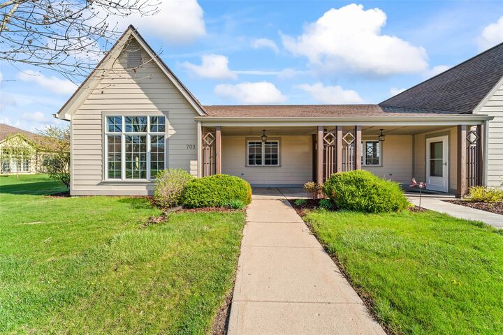 Property Photo:  703 Timberland Drive  IA 50248 