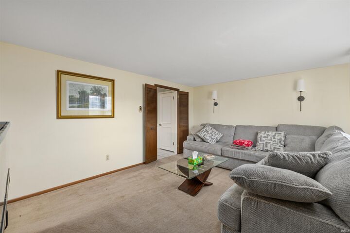 Property Photo:  5228 Camelot Drive  IN 46815 