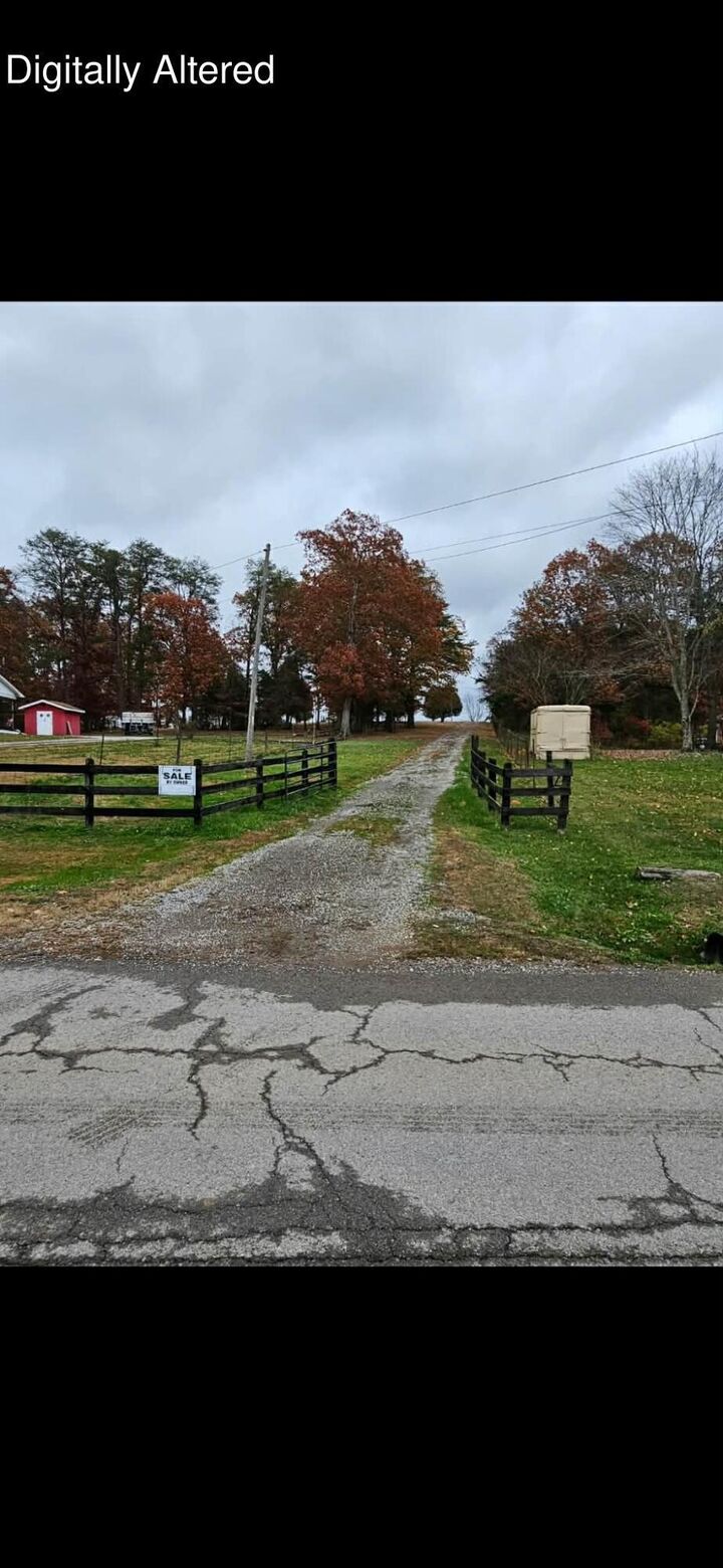 Property Photo:  221 Phillips Lane  KY 40440 
