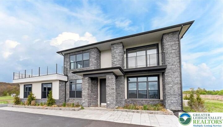 Property Photo:  1160 Dayne Drive  PA 18235 