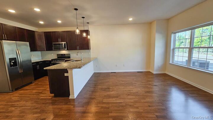 Property Photo:  260 W Main Street 16  NY 10924 