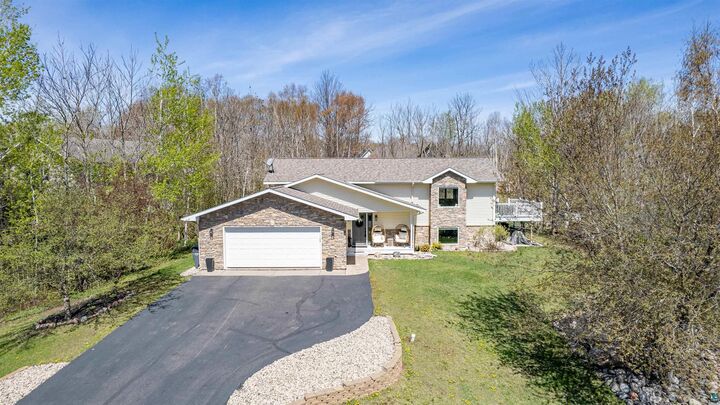 Property Photo: 4809 Oak Ridge Dr MN 55811