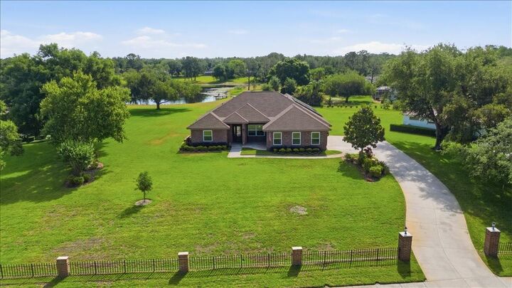 Property Photo: 17825 Simms Road FL 33556