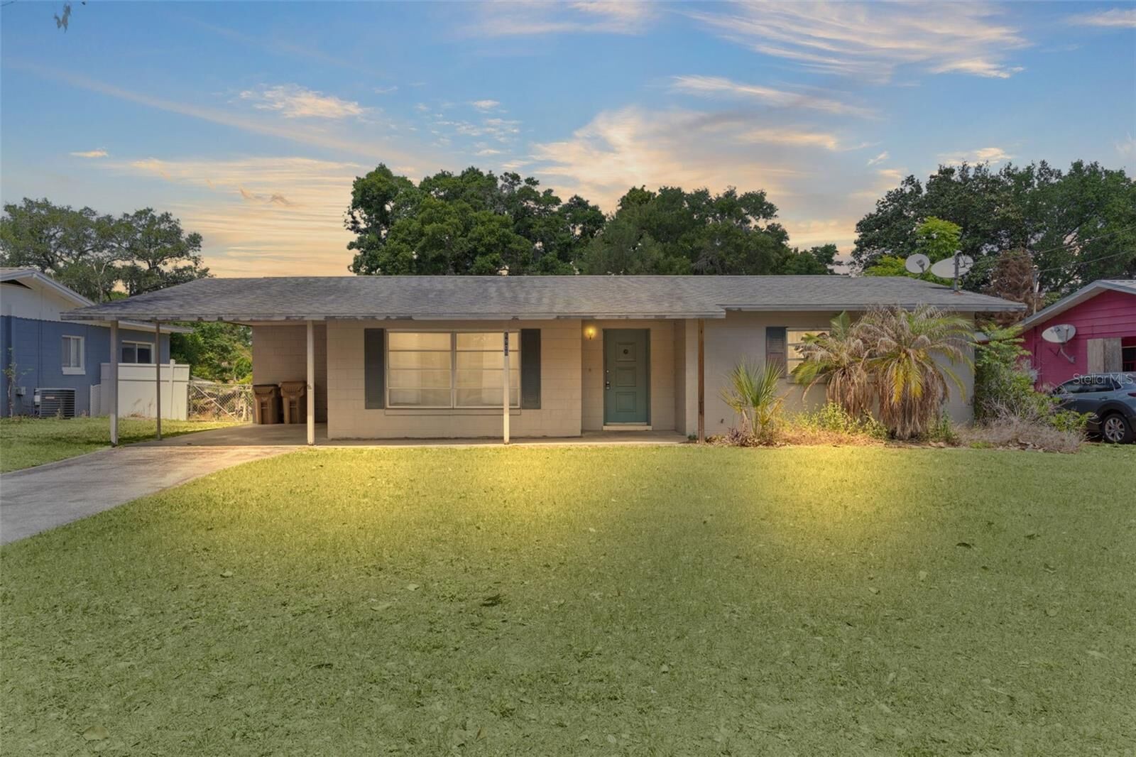 Property Photo:  6908 Fern Circle  FL 34748 