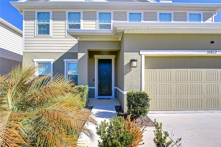 Property Photo:  10422 Gliding Eagle Way  FL 34638 