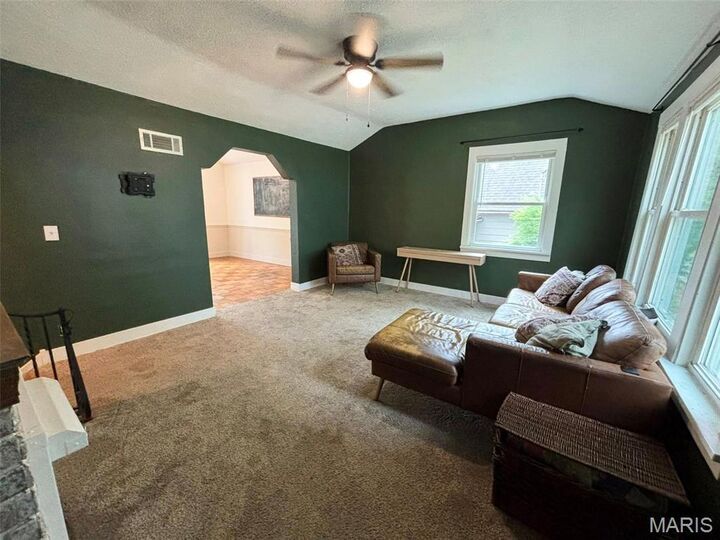 Property Photo: 210 Shepherd Place MO 63401
