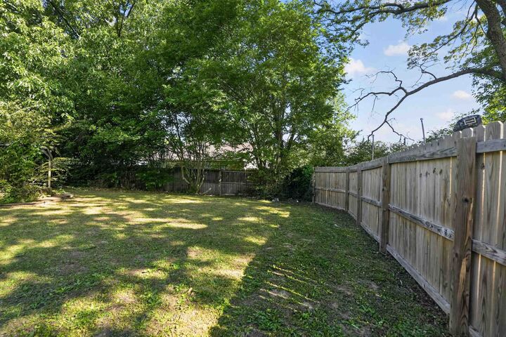 Property Photo: 3372 Spring Shadow Dr TN 38118