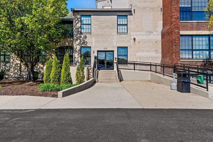 Property Photo:  533 Columbia Avenue  MI 49423 