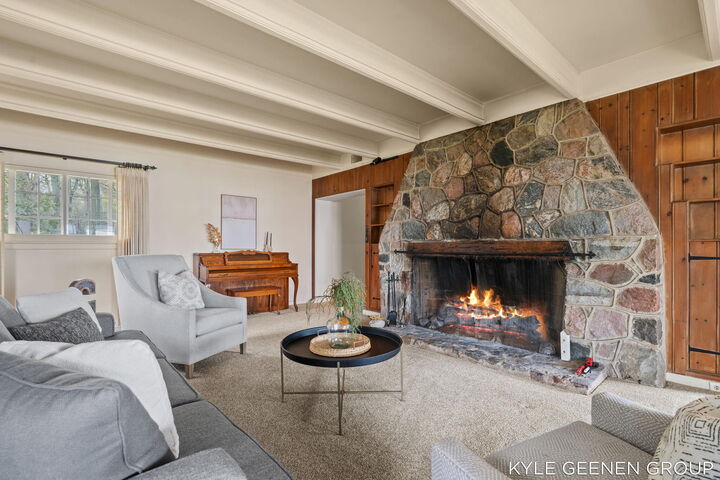 Property Photo:  1418 Waukazoo Drive  MI 49424 