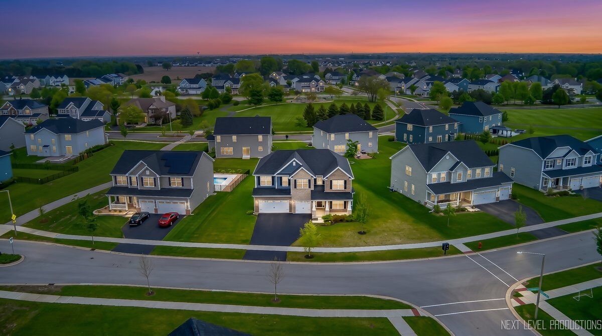 Property Photo:  12513 S Willowgate Lane  IL 60585 