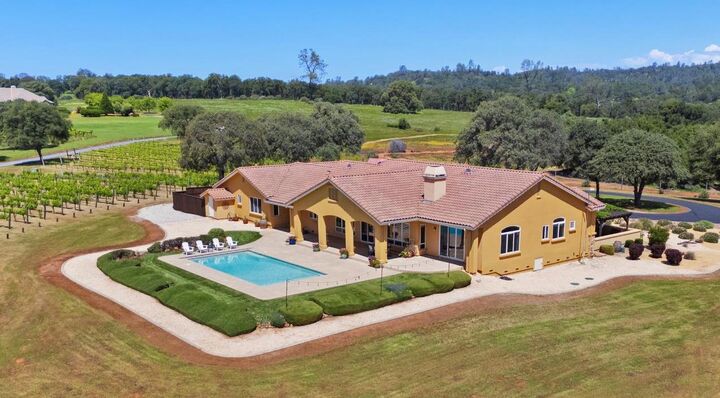Property Photo:  18687 Rosemary Lane  CA 95949 