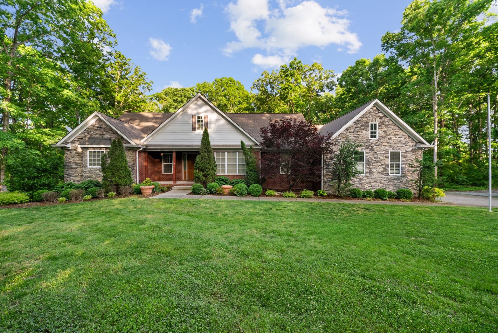 Property Photo:  5751 Pinewood Rd  TN 37064 