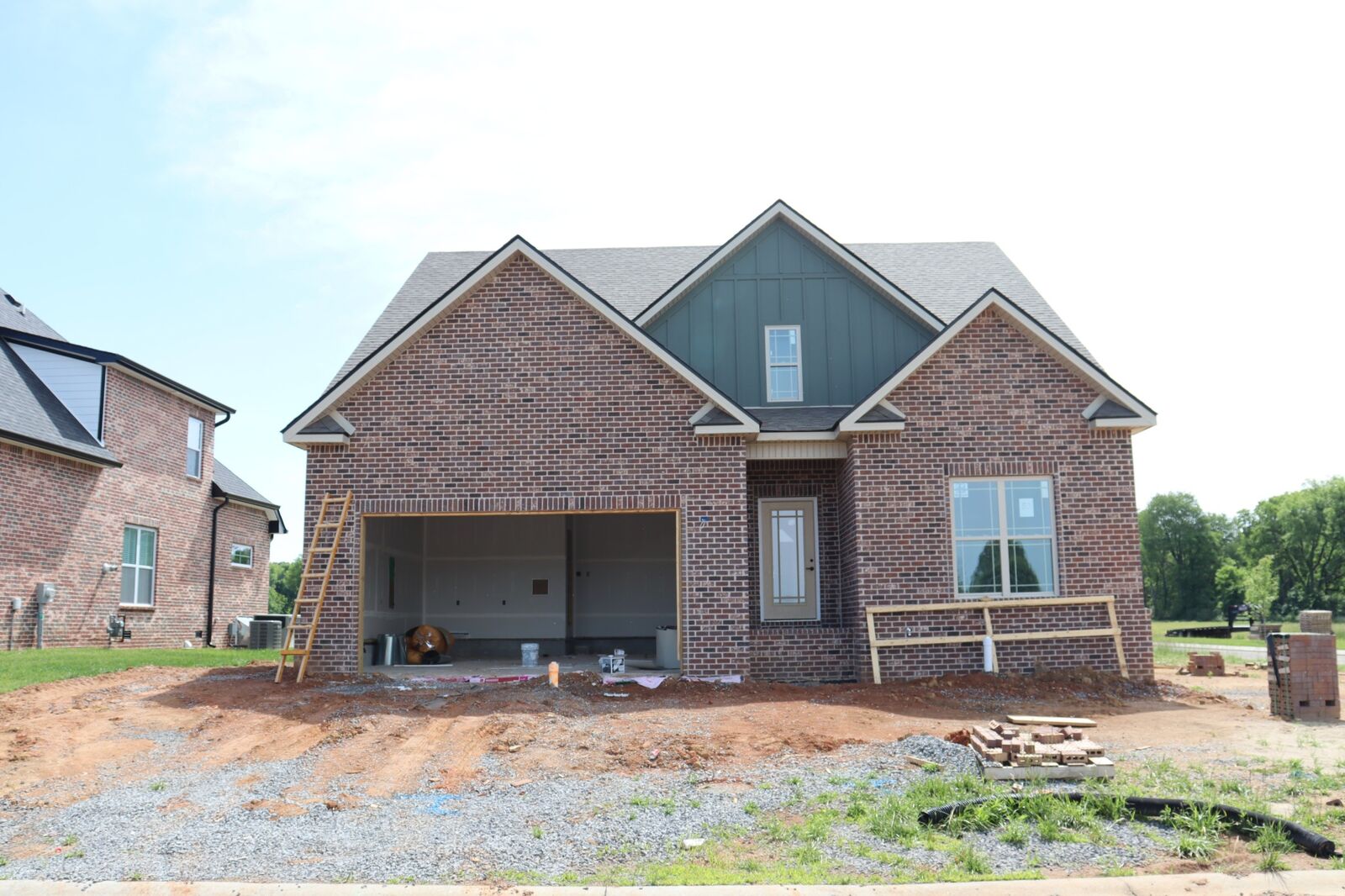 Property Photo:  201 Harvest Moon Dr  TN 37043 