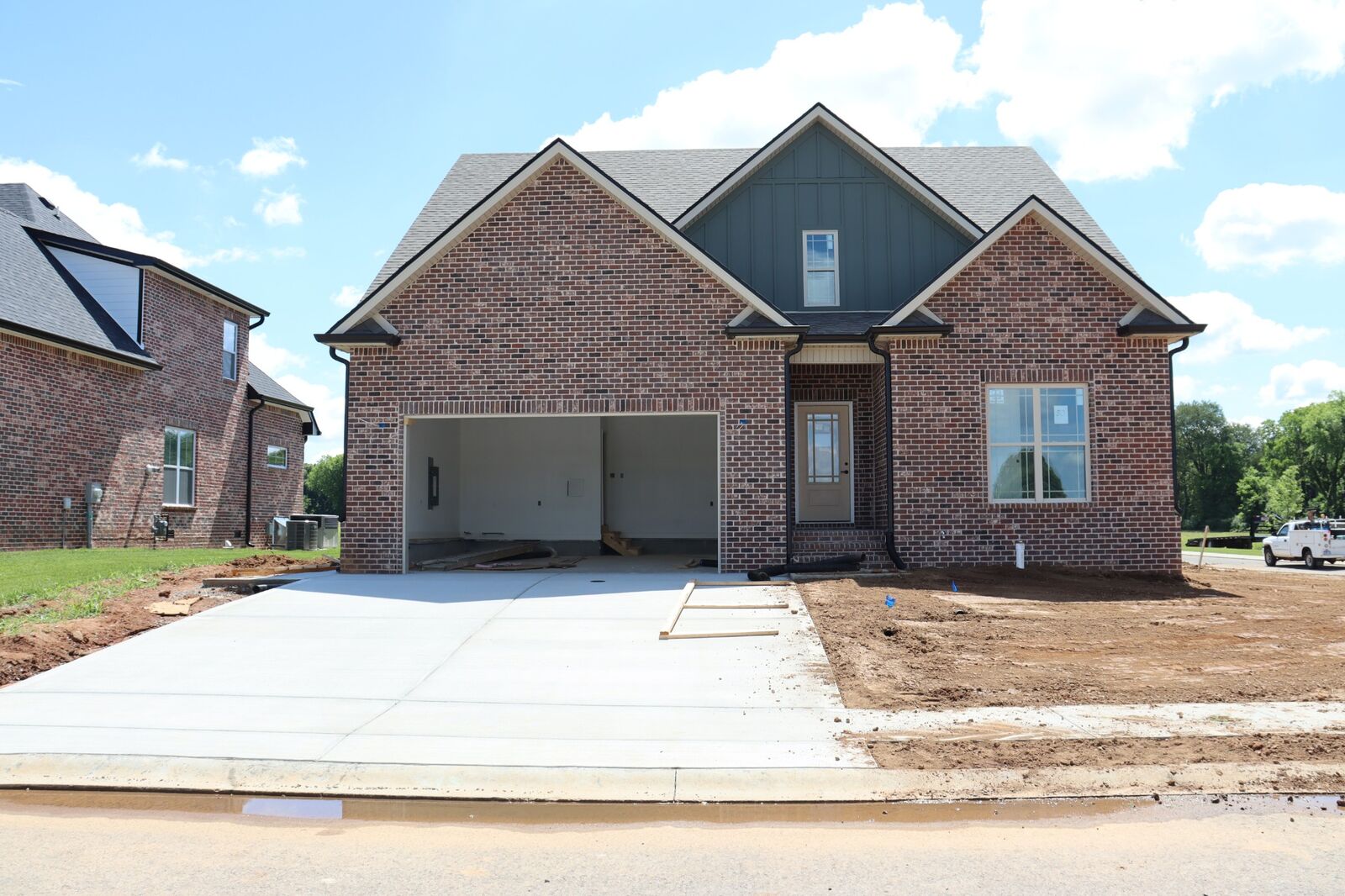 Property Photo:  201 Harvest Moon Dr  TN 37043 