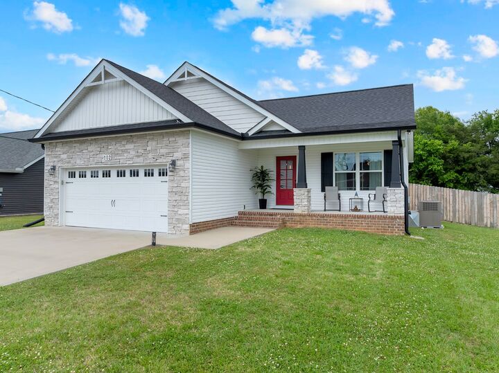 Property Photo:  102 Shasta Ln  TN 37160 