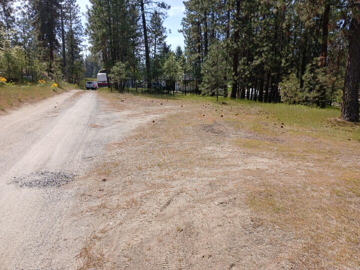 Property Photo:  1393 C Old Kettle Rd  WA 99141 
