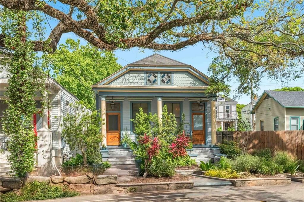 Property Photo: 1620 Gentilly Boulevard LA 70119