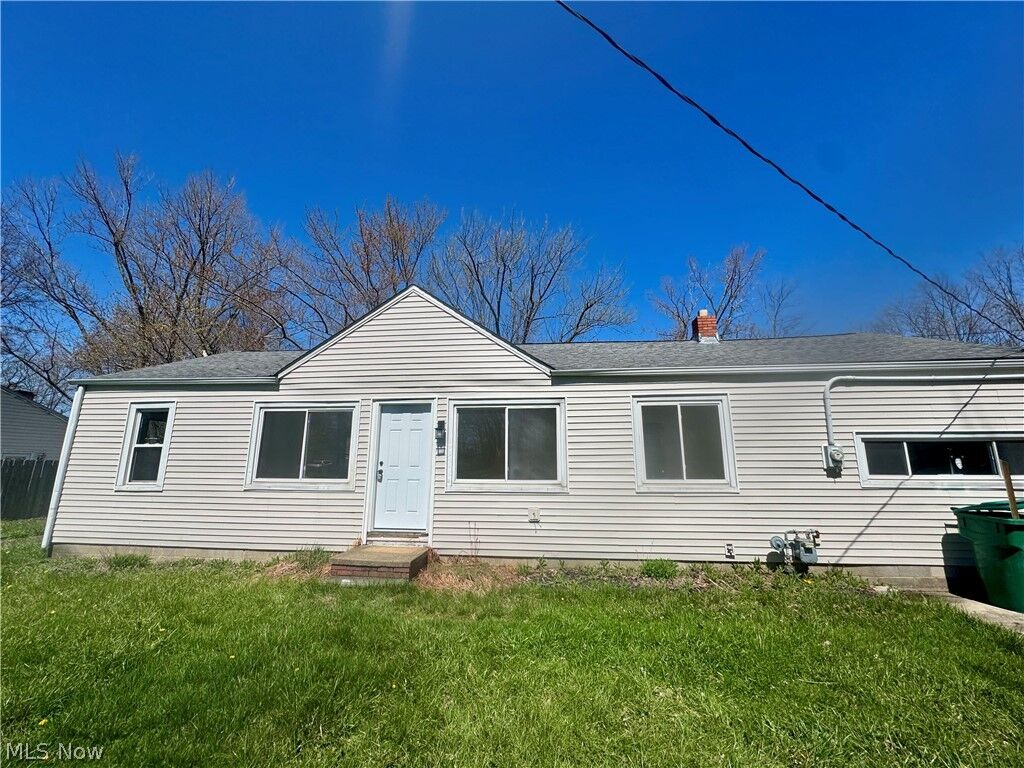 Property Photo: 7407 Hawk Avenue OH 44060