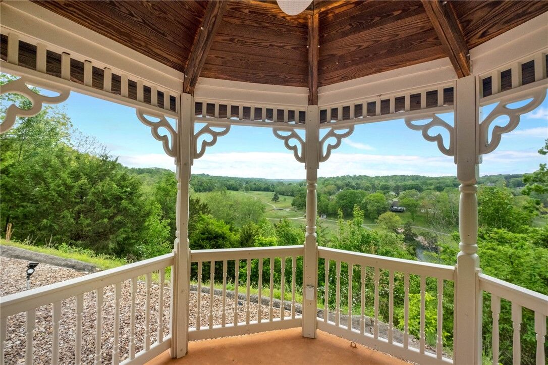 Property Photo:  7 Summers Lane  AR 72715 