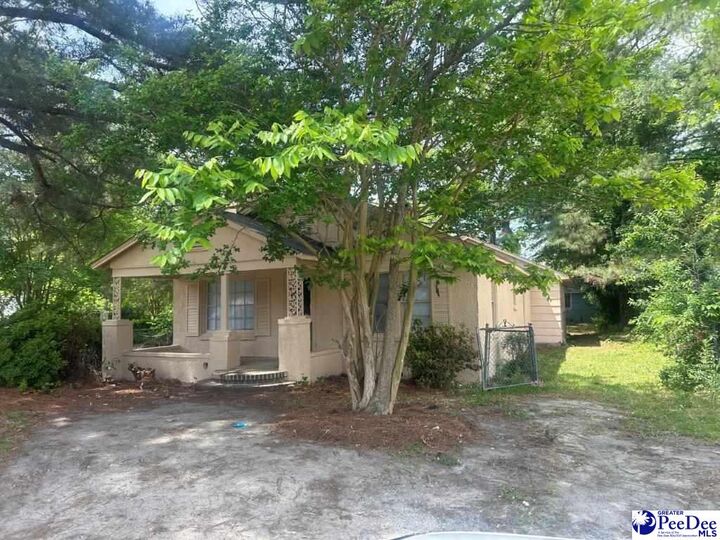 Property Photo:  801 Chase Street  SC 29501-2436 