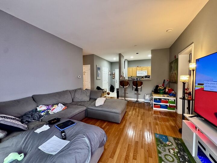 Property Photo: 8 Walnut St 408 MA 01960
