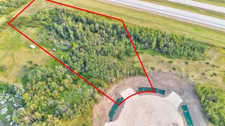 Property Photo: 701413 Range Road 72 13 AB T8W 5J6