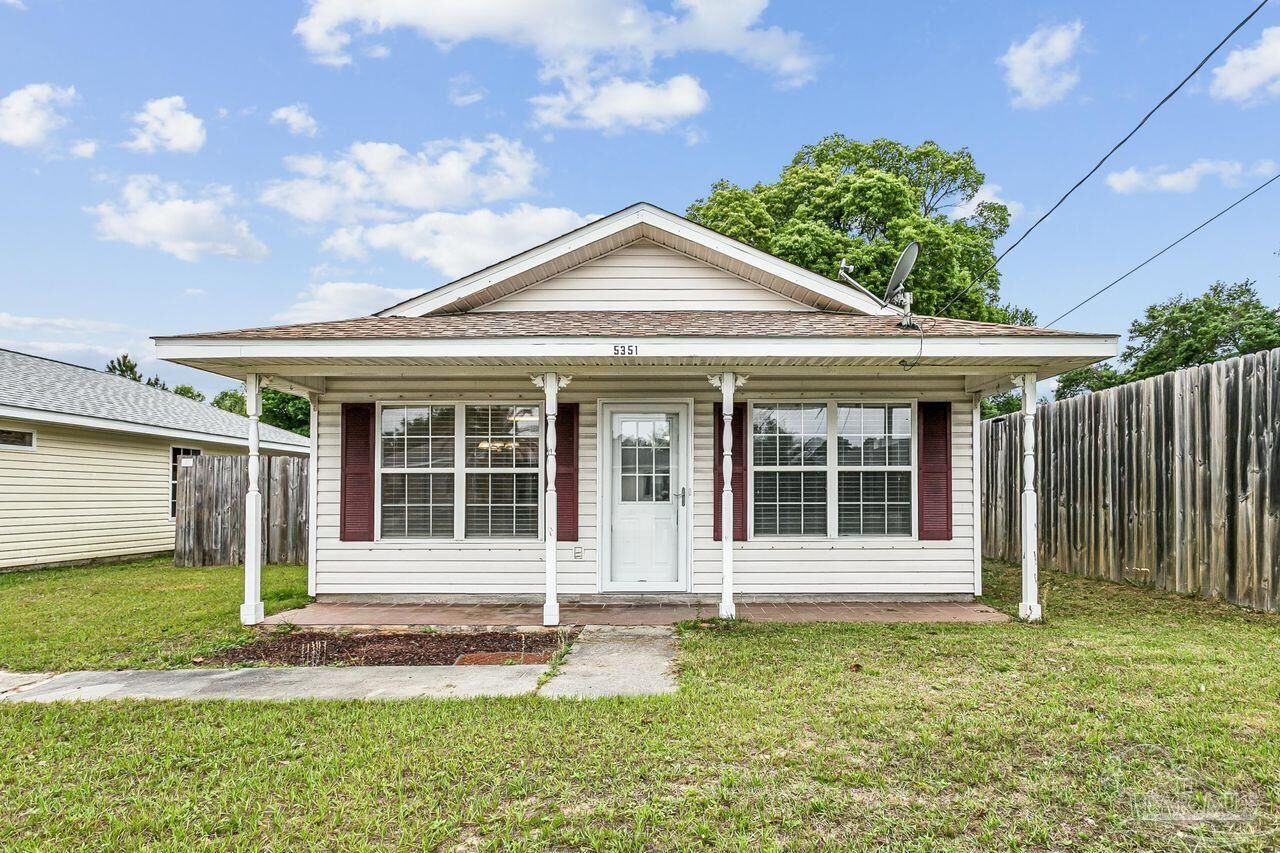 Property Photo:  5351 Arrowhead Rd  FL 32507 