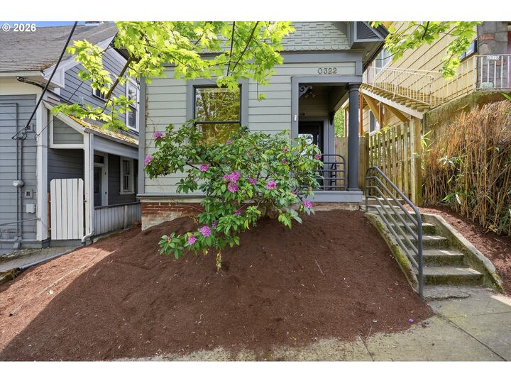 Property Photo:  322 S Whitaker St  OR 97239 