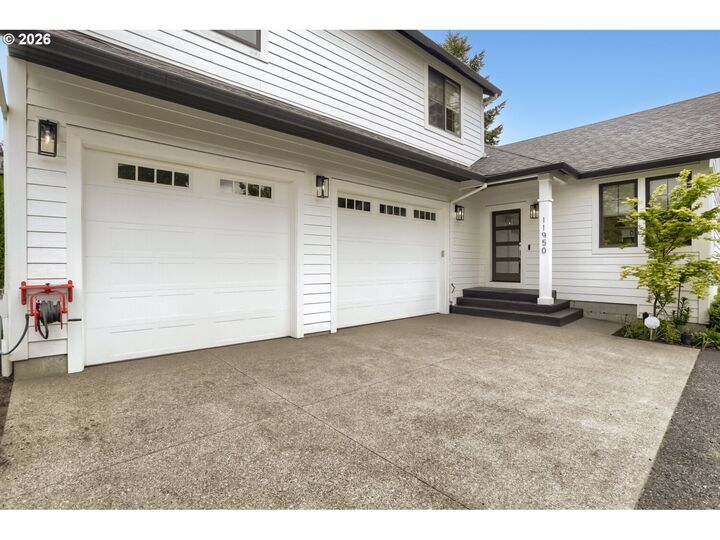 Property Photo:  11950 SE Valley View Ter  OR 97086 