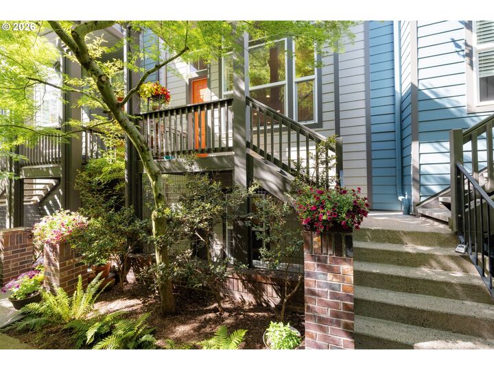 Property Photo:  8818 SE 11th Ave  OR 97202 